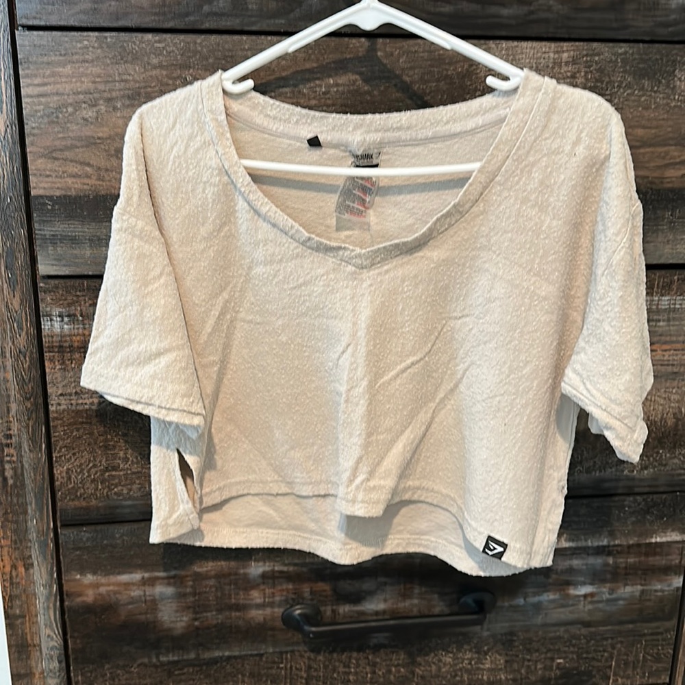 Gymshark cropped workout shirt